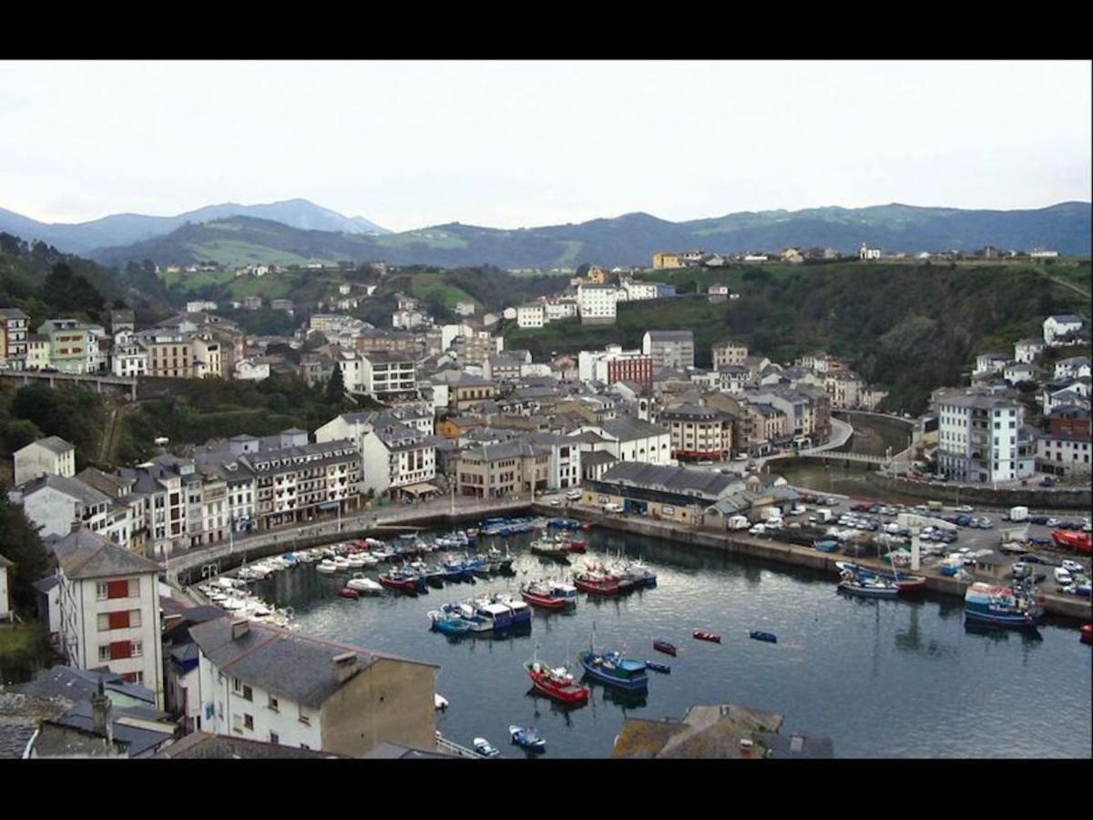 Room In Lodge - Double And Single Room - Pension Oria 1 Luarca Exterior photo